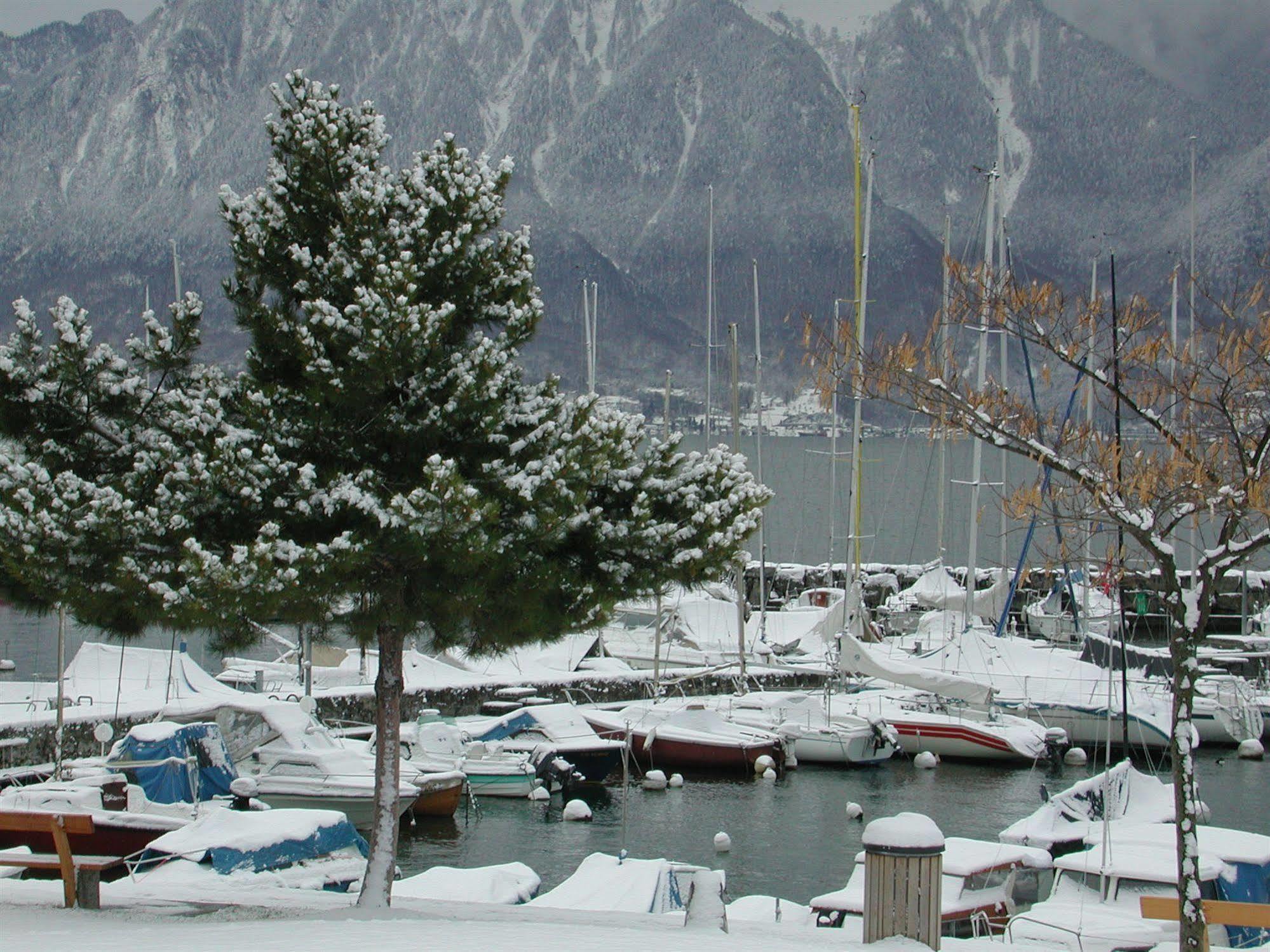 Hotel De La Vieille Tour ลาตูร์เดอเปลซ์ ภายนอก รูปภาพ